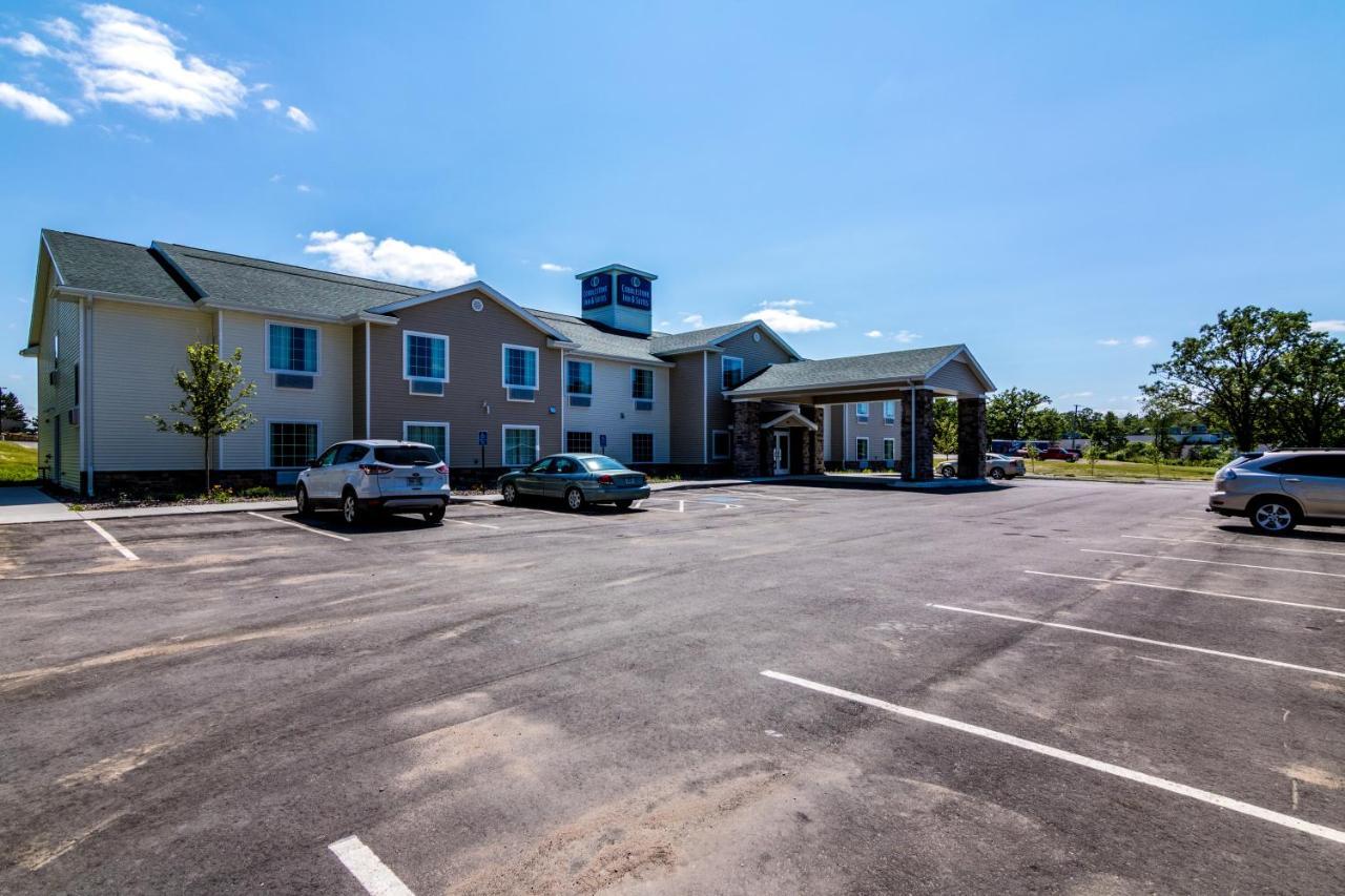 Cobblestone Inn & Suites - Barron Екстер'єр фото